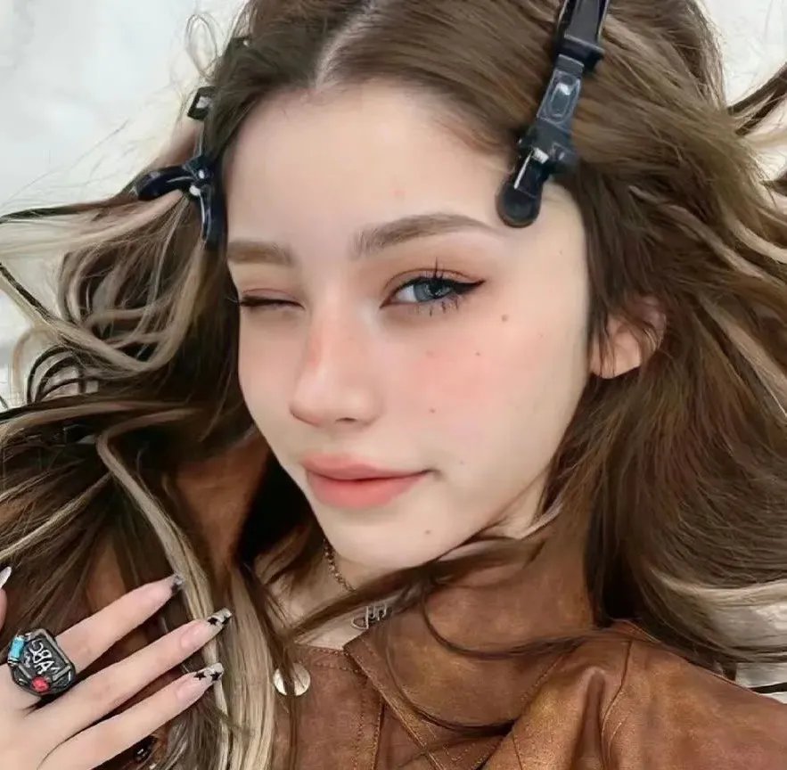 黑玫瑰公寓 在线观看